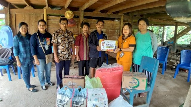 Pemprov Sulsel Salurkan Bantuan untuk Korban Terdampak Angin Puting Beliung di Toraja