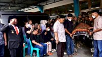 Lepas Jenazah Syukur Bijak, Gubernur Sulsel: Banyak Perjuangan Beliau untuk Pembangunan di Luwu