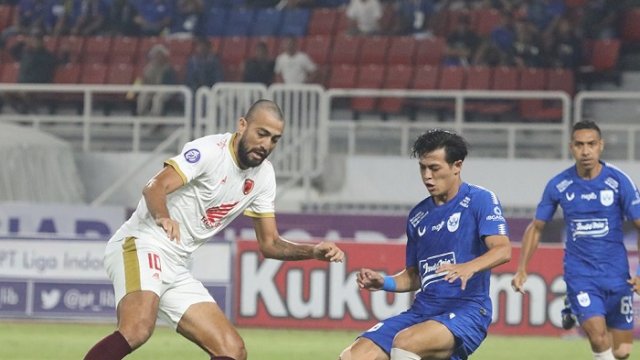 PSM Makassar ditaklukkan PSIS Semarang 4-0 dalam lawatannya ke Stadion Jatidiri Semarang, Kamis (6/4/2023). (twitter/@PSM_Makassar)