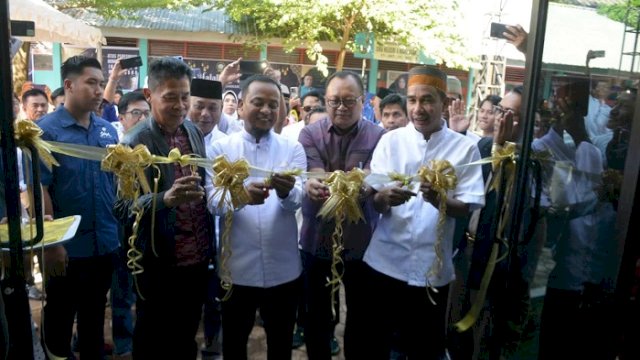 Andi Sudirman dan Rudianto Lallo Resmikan Sekretariat IKA SMAN 6 Makassar