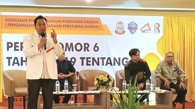 Anggota DPRD Makassar, Anwar Faruq sosialisasikan Perda Kepemudaan, di Hotal Grand Asia, Jl Boulevard, Sabtu (13/5/2023).