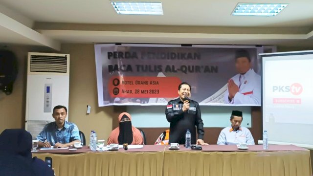 Anggota DPRD Makassar, Anwar Faruq sosialisasikan Perda Baca Tulis Alquran, di Hotel Grand Asia, Jl Boulevard, Minggu (28/5/2023).