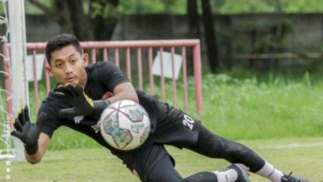 Reza Arya Pratama (int)