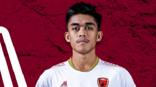 Rizky Eka Pratama memperpanjang kontraknya dengan PSM Makassar. (PSM)