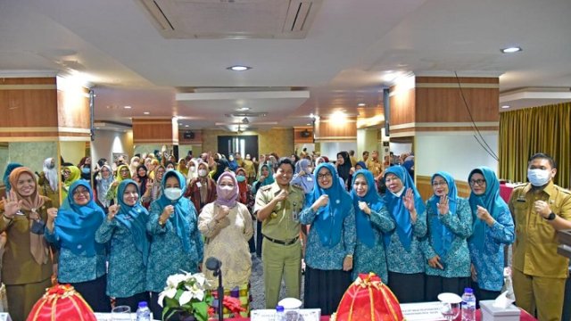 Disnakertrans – TP PKK Sulsel Gelar Pelatihan Peningkatan Produktifitas
