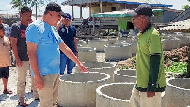 Bupati Berharap Pembangunan Pemecah Ombak dan Pengaman Pantai Segera Rampung dengan Kualitas Baik