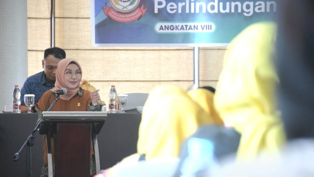 Anggota DPRD Makassar, Rezki sosialisasikan Perda Perlindungan Anak, di Hotel Karebosi Premier, Jl Jenderal M Jusuf, Kamis (15/6/2023).