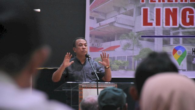 Anggota DPRD Makassar, Hasanuddin Leo sosialisasikan Perda Perlindungan dan Pengelolaan Lingkungan Hidup, di Hotel Travellers Phinisi Makassar, Jl Lamaddukelleng, Sabtu (17/6/2023). 