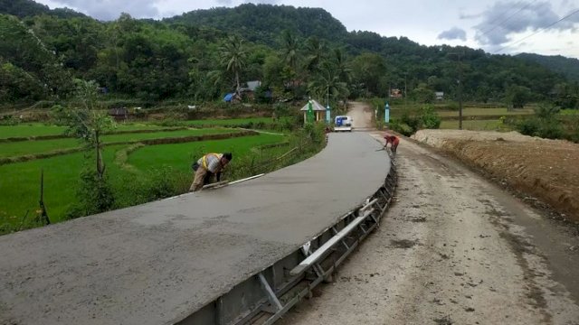 Pemprov Sulsel Lanjutkan Penanganan Ruas Minasatene di Pangkep, Progres Pengecoran Beton