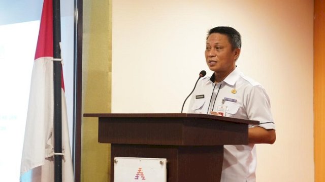 Penjabat Sekertaris Daerah Provinsi Sulsel, Andi Darmawan Bintang, membuka Pertemuan Evaluasi Program Kesehatan Gratis Integrasi Ke JKN, di Hotel Almadera, Makassar, Rabu, 7 Juni 2023.