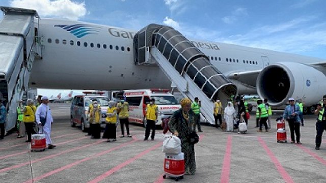 Ilustrasi: Kloter I Dembarkasi Makassar saat tiba di Bandara Sultan Hasanuddin, Rabu (5/7). (int)