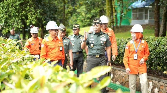 Pangdam XIV Hasanuddin, Mayjen TNI Dr Totok Imam Santoso mengunjungi PT Vale.