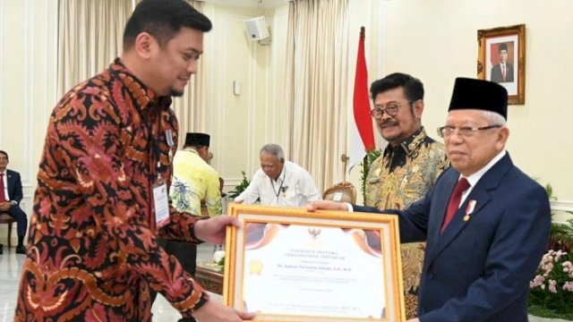 Adnan Terima Penghargaan Adhikarya Pratama, Diserahkan Langsung Wapres RI