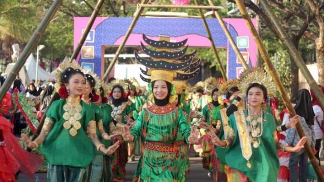 Karnaval dan Drumband Semarakkan Pagelaran Makassar F8 di Hari Ketiga