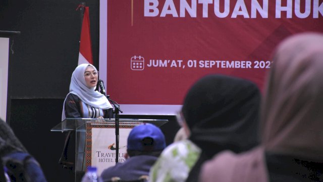 Anggota DPRD Makassar, Budi Hastuti sosialisasikan Perda Penyelenggaraan Bantuan Hukum, di Travellers Hotel Phinisi, Jumat (1/9/2023).