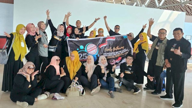 98 Fakultas Kedokteran Universitas Muslim Indonesia (UMI) memperingati 25 tahun mengabdi untuk negeri.