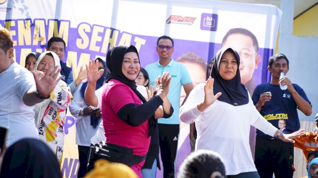 Calon Anggota DPRD Sulsel, Ismail Manda senam bersama Warga Kelurahan Panaikang, Kecamatan Panakkukang, Sabtu (30/9/2023).