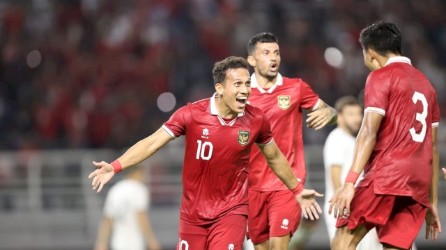 Dokumentasi: Selebrasi pemain Timnas Indonesia Egy Maulana Vikri usai mencetak gol melalui sepakan kaki kiri ke gawang Turkmenistan. Laga FIFA Matchday di Stadion Gelora Bung Tomo, Surabaya, Jumat (8/9/2023), berakhir dengan skor 2-0 untuk kemenangan Timnas Indonesia. (PSSI)
