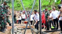 Jembatan Gantung Penghubung 2 Kecamatan Dibangun di Sinjai