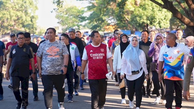 Jalan Sehat di GOR Sudiang, Pj Gubernur Bahtiar: Fasilitas Olahraga Harus Dimaksimalkan