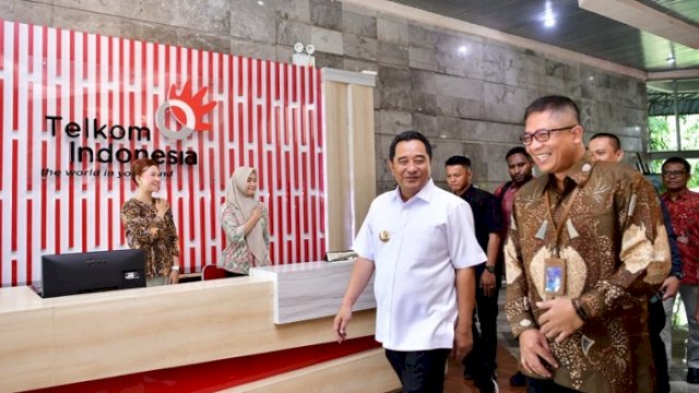 Pj Gubernur Kunker ke Kantor Telkom Regional VII, Dorong Peningkatan Layanan Telekomunikasi