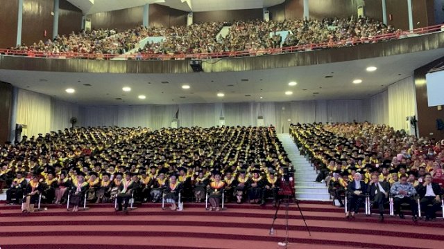 Wisuda 2.740 Sarjana, Ini Harapan Rektor Unhas