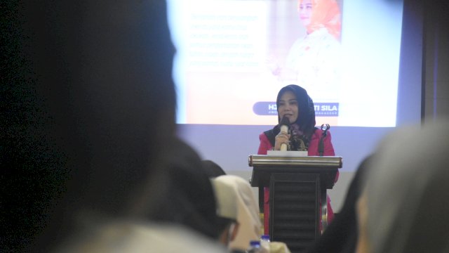 Anggota DPRD Makassar, Irmawati Sila sosialisasikan Perda Pembinaan Anak Jalanan, Gelandangan, Pengemis dan Pengamen (Anjal-Gepeng) di Kota Makassar, di Hotel Favor Makassar, Jl Lasinrang, Minggu (22/10/2023).