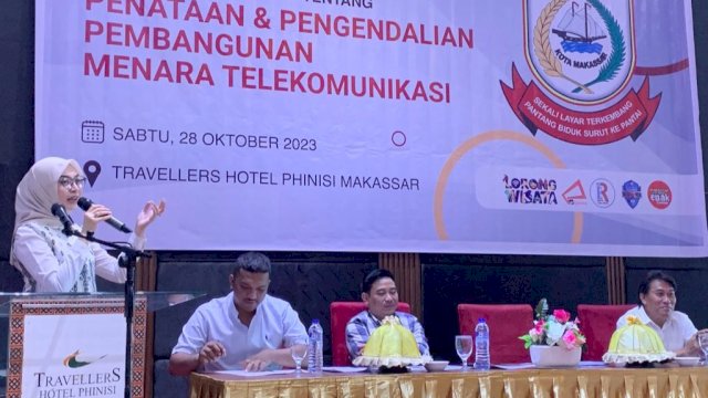 Anggota DPRD Makassar, Budi Hastuti sosialisasikan Perda Penataan dan Pengendalian Pembangunan Telekomunikasi, di Hotel Travelers Phinisi, Jl Lamadukelleng Buntu, Sabtu (28/10/2023).