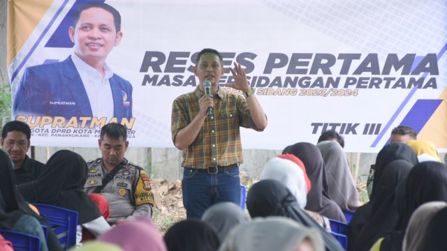 Anggota DPRD Makassar, Supratman dengar keluhan Warga Kecamatan Manggala, Sabtu (31/10/2023).