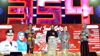 Terinspirasi Hari Batik Nasional, Pj Gubernur Sulsel Buka Gelaran Fashion Show Perayaan HUT Sulsel Ke-354