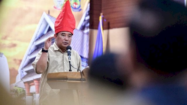 Pj Gubernur Sulsel Bahtiar Baharuddin saat melakukan kunjungan kerja ke Kabupaten Jeneponto, Sabtu, 14 Oktober 2023.