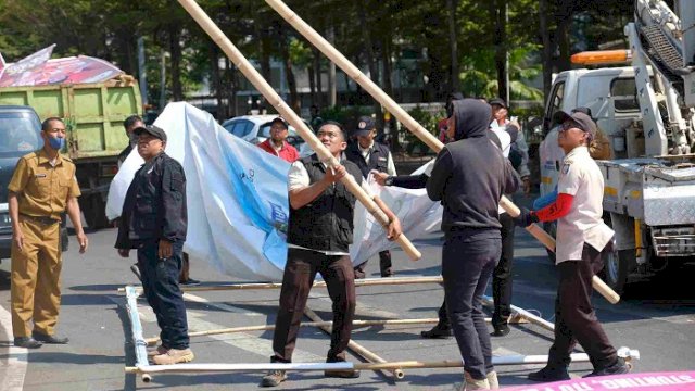 Bapenda Makassar Terjunkan 100 Personel Gabungan untuk Tertibkan Reklame di 500 Titik