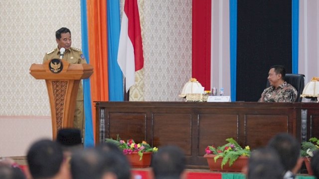 Pj Gubernur Sulsel, Bahtiar Baharuddin, bersilaturahmi dengan Forkopimda, KPU, Bawaslu, Camat, Lurah dan Kepala Desa se-Kabupaten Kepulauan Selayar, Kamis (26/10/2023).