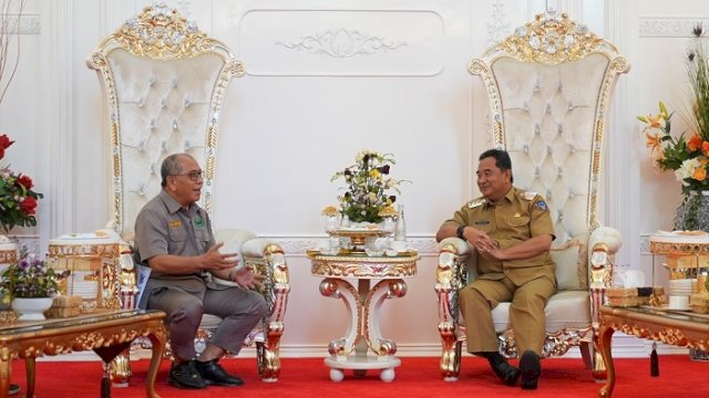 Penjabat Gubernur Provinsi Sulsel Bahtiar Baharuddin dan Ilham Arief Sirajuddin (IAS).