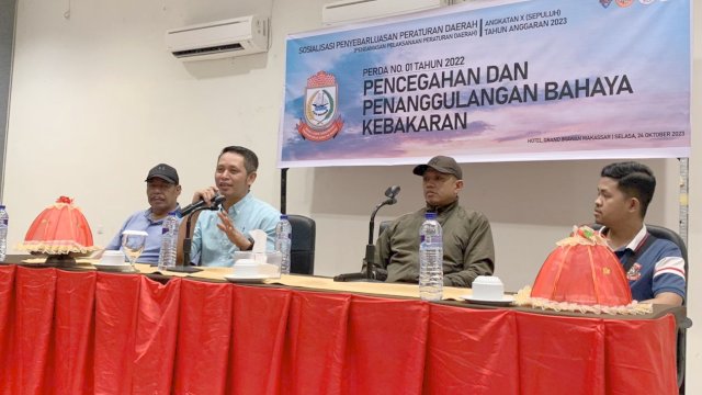 Anggota DPRD Makassar, Supratman sosialisasikan Perda Pencegahan dan Penanggulangan Bahaya Kebakaran, di Hotel Grand Imawan, Jl Pengayoman, Selasa (24/10/2023).