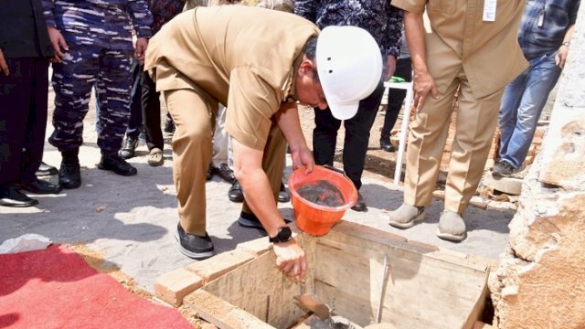 Pj Gubernur Bahtiar Groundbreaking Packing House dan Ripening Pisang Cavendish