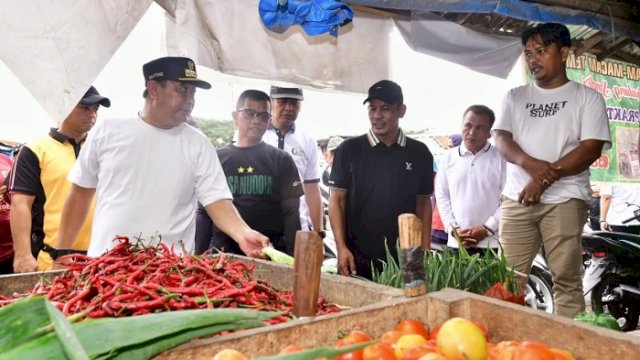 Kendalikan Inflasi, Disperindag Sulsel dan Pemkab Bone Gelar Pasar Murah