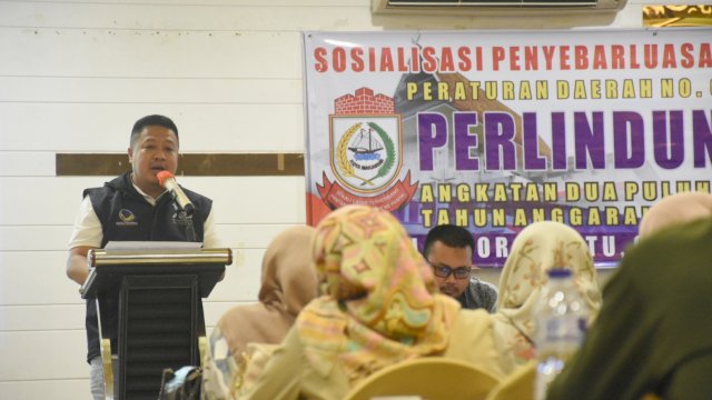Anggota DPRD Makassar, Ari Ashari Ilham sosialisasikan Perda Perlindungan Anak, di Hotel Favor, Jl Lasinrang, Sabtu (9/12/2023).