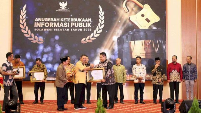 Makassar Raih Penghargaan Keterbukaan Informasi Publik dari KI Sulsel