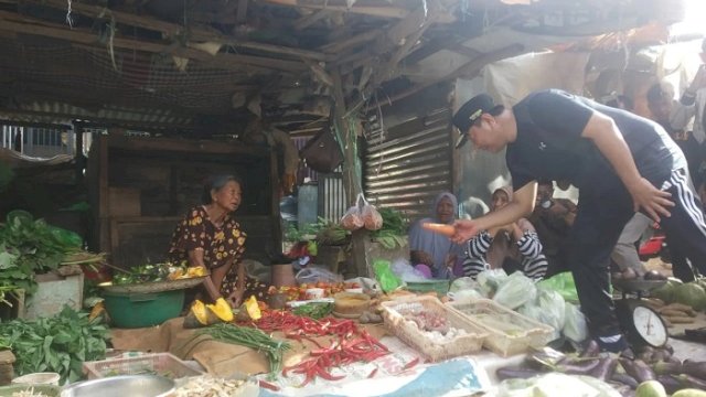 Jelang Nataru, Pj Gubernur Sulsel Antisipasi Kenaikan Harga Bahan Pokok dan Tiket Pesawat
