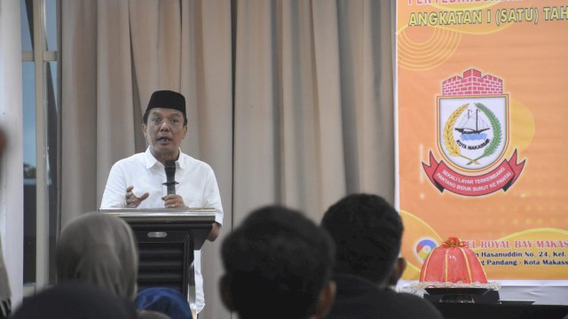 Anggota DPRD Makassar, Wahab Tahir sosialisasikan Perda Penyelenggaraan Pendidikan, di Hotel Royal Bay, Jl Sultan Hasanuddin, Senin (8/1/2024).