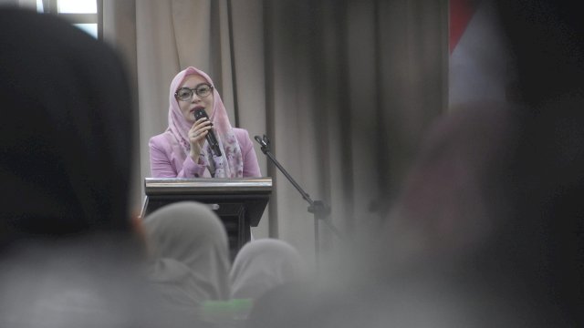 Anggota DPRD Makassar, Budi Hastuti sosialisasi Penyeberluasan Peraturan Daerah (Perda) Pendidikan Baca Tulis Al-Qurandi Hotel Royal Bay, Selasa (23/1/2024).