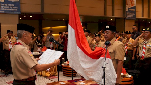 Bahtiar Baharuddin Dilantik Jadi Ketua Mabida Gerakan Pramuka Sulsel