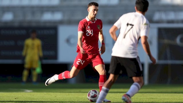 Laga uji coba kedua antara Timnas Indonesia dengan Libya di Stadion Titanic Mardan, Antalya, Turki, Jumat (5/1). Indonesia mengalami kekalahan 1-2 atas Libya. (pssi)