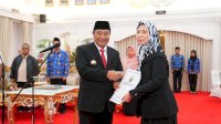 Pj Gubernur Lantik Besse Rasida Menjadi Dokter Ahli Utama Pemprov Sulsel