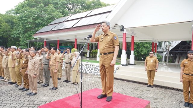 Jadi Pembina Apel Perdana 2024, Ini Pesan Pj Sekda Sulsel