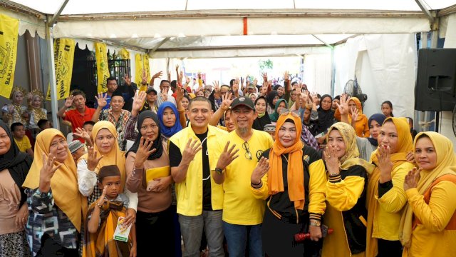 Muhammad Yulianto Badwi bersama Ketua Golkar Makassar, Munafri Arifuddin beserta Tim Pemenangan MYB.