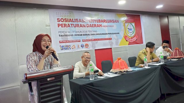 Anggota DPRD Makassar, Budi Hastuti sosialisasi Tanggung Jawab Sosial dan Lingkungan Perusahaan atau CSR, di Hotel Royal Bay, Jalan Sultan Hasanuddin, Senin (5/2/2024).