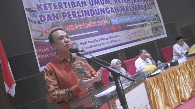 Anggota DPRD Makassar, Hasanuddin Leo sosialisasi Ketertiban Umum, Ketenteraman dan Perlindungan Masyarakat, di Hotel Travelers Phinisi, Jumat (9/2/2024).