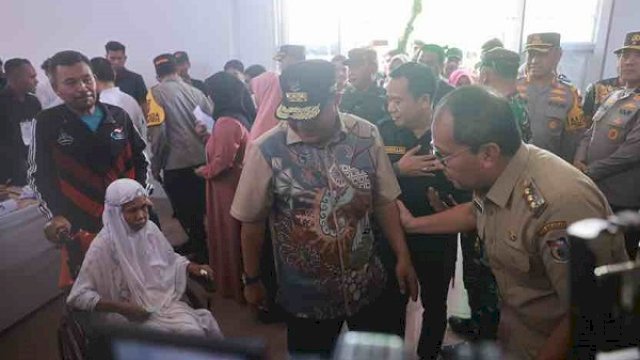 Pj Gubernur dan Walikota Monitoring Pemilu se-Makassar Lewat CCTV